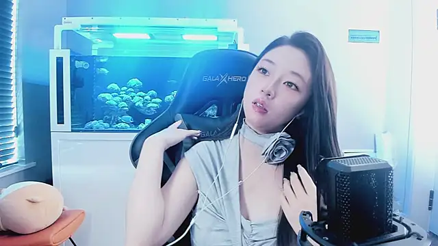 Keke-Bai online show from October 11, 2025, 2:34 am