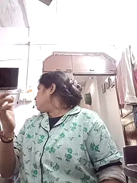 aliya-jaan71 online show from November 15, 2025, 7:01 am