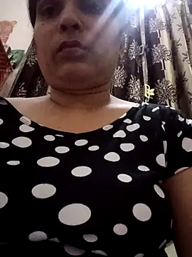 Snapshot of aliya-jaan71 chatting on October 14, 2025, 6:41 pm aliya-jaan71 online show from October 14, 2025, 6:41 pm