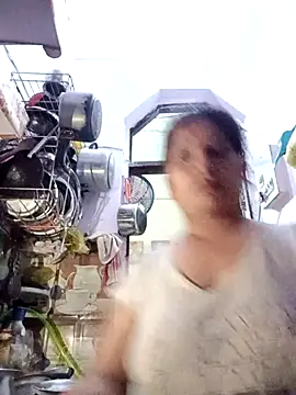 Snapshot of aliya-jaan71 chatting on October 7, 2025, 11:00 am aliya-jaan71 online show from October 7, 2025, 11:00 am