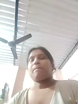 Snapshot of aliya-jaan71 chatting on October 6, 2025, 2:07 pm aliya-jaan71 online show from October 6, 2025, 2:07 pm