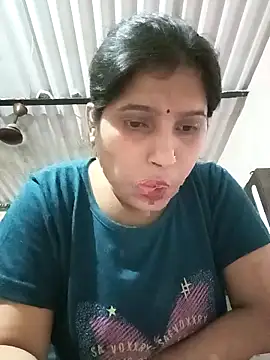 aliya-jaan71 online show from April 5, 2026, 4:35 pm