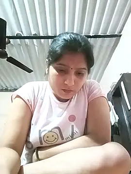 aliya-jaan71 online show from April 9, 2026, 4:02 pm