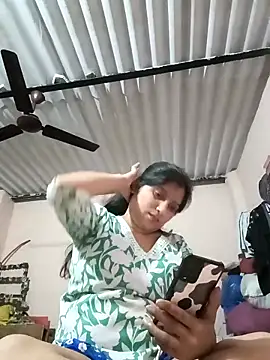 aliya-jaan71 online show from April 10, 2026, 8:38 pm