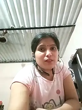 aliya-jaan71 online show from April 17, 2026, 5:05 pm