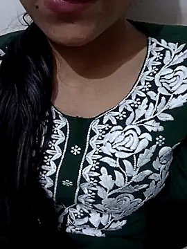 Snapshot of Miss_linaa chatting on November 12, 2025, 10:41 am Miss linaa online show from November 12, 2025, 10:41 am