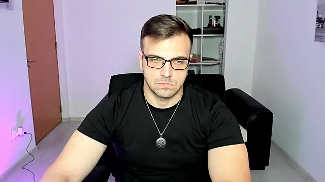 Snapshot of Jace_Thorne chatting on September 30, 2025, 6:14 pm Jace Thorne online show from September 30, 2025, 6:14 pm