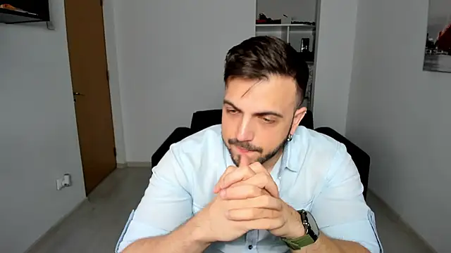 Snapshot of Jace_Thorne chatting on October 17, 2025, 5:26 pm Jace Thorne online show from October 17, 2025, 5:26 pm