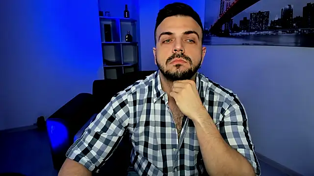 Jace Thorne online show from December 17, 2025, 5:01 am