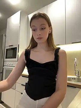 FriendlyFire 18 online show from September 27, 2025, 5:52 pm