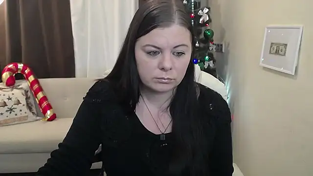 Snapshot of BritneyRaine chatting on November 26, 2025, 1:00 pm BritneyRaine online show from November 26, 2025, 1:00 pm