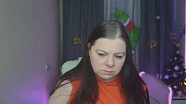 Snapshot of BritneyRaine chatting on December 23, 2025, 7:07 am BritneyRaine online show from December 23, 2025, 7:07 am