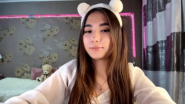 Snapshot of BahaiHeaven chatting on November 30, 2025, 11:22 am BahaiHeaven online show from November 30, 2025, 11:22 am