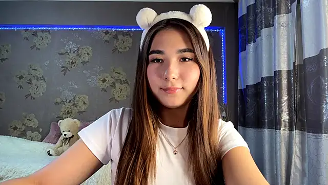 Snapshot of BahaiHeaven chatting on November 29, 2025, 12:05 pm BahaiHeaven online show from November 29, 2025, 12:05 pm