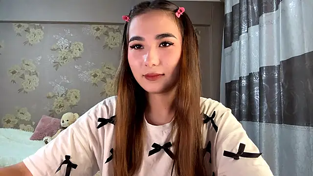 Snapshot of BahaiHeaven chatting on November 9, 2025, 9:02 am BahaiHeaven online show from November 9, 2025, 9:02 am