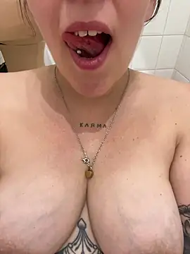 anonyme hot47 online show from April 25, 2026, 12:19 pm