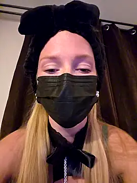 Snapshot of cheey-enne09 chatting on September 17, 2025, 9:06 pm cheey-enne09 online show from September 17, 2025, 9:06 pm