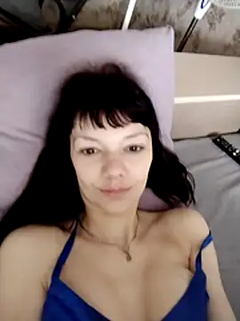 AliceSwan1122 online show from June 5, 2026, 8:31 am