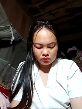 Snapshot of emilyzz chatting on April 29, 2026, 11:22 pm emilyzz online show from April 29, 2026, 11:22 pm