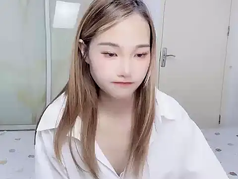 W-Sunflower online show from October 19, 2025, 2:31 pm