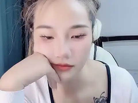 W-Sunflower online show from November 6, 2025, 2:21 pm