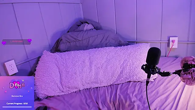 Snapshot of DamaDevotchka chatting on February 12, 2026, 12:54 am DamaDevotchka online show from February 12, 2026, 12:54 am