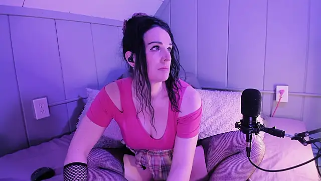 Snapshot of DamaDevotchka chatting on February 4, 2026, 2:06 am DamaDevotchka online show from February 4, 2026, 2:06 am