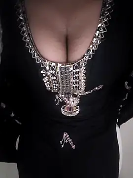 BellaxTrans online show from April 13, 2026, 11:58 am