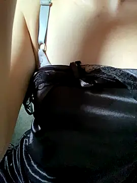 Snapshot of Bella_sexy98 chatting on September 28, 2025, 8:54 am Bella sexy98 online show from September 28, 2025, 8:54 am