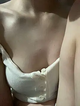 Snapshot of Bella_sexy98 chatting on September 26, 2025, 2:57 pm Bella sexy98 online show from September 26, 2025, 2:57 pm