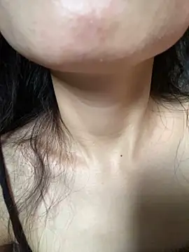 Snapshot of Bella_sexy98 chatting on September 24, 2025, 6:53 am Bella sexy98 online show from September 24, 2025, 6:53 am