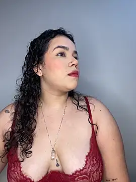 Snapshot of krisstenSantos chatting on October 18, 2025, 2:30 pm krisstenSantos online show from October 18, 2025, 2:30 pm