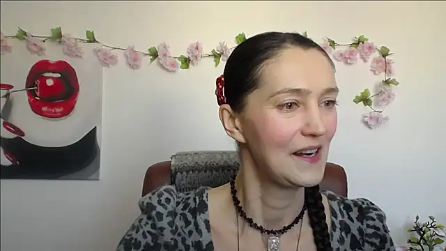 TayaFinch online show from February 2, 2026, 1:21 pm