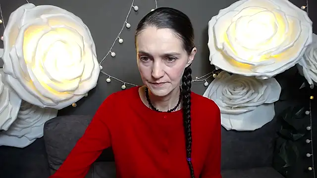 Snapshot of TayaFinch chatting on November 17, 2025, 1:15 pm TayaFinch online show from November 17, 2025, 1:15 pm