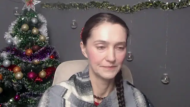 Snapshot of TayaFinch chatting on December 18, 2025, 1:15 pm TayaFinch online show from December 18, 2025, 1:15 pm