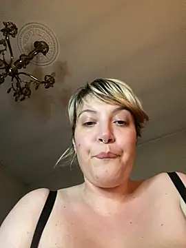 STRIPsegale online show from December 2, 2025, 9:38 pm