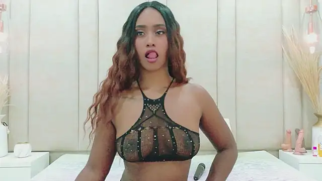 ChantalBlaiir online show from December 3, 2025, 9:03 pm