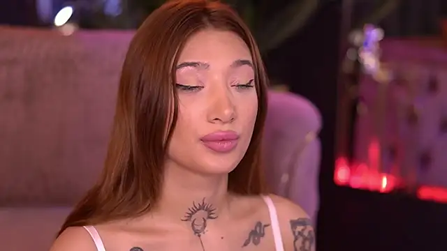 SiennaJayden online show from April 11, 2026, 7:27 am