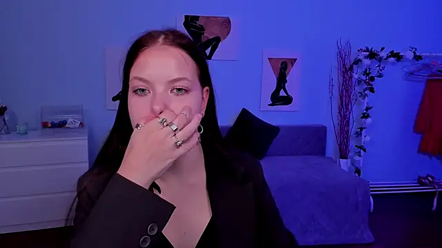 BetsyKiss online show from September 21, 2025, 5:01 am