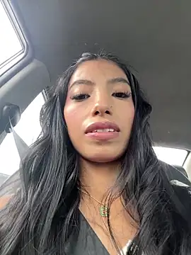 Snapshot of Tiffany_Low chatting on May 17, 2026, 2:17 pm Tiffany Low online show from May 17, 2026, 2:17 pm