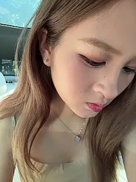 yuki june online show from July 12, 2026, 8:04 am