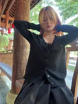 Snapshot of yuki_june chatting on November 13, 2025, 8:51 am yuki june online show from November 13, 2025, 8:51 am