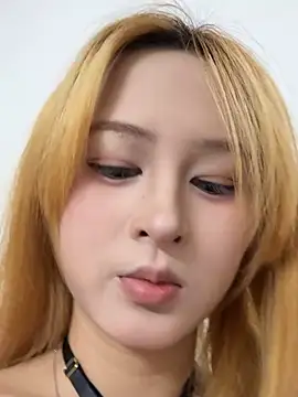 Snapshot of yuki_june chatting on September 23, 2025, 9:27 am yuki june online show from September 23, 2025, 9:27 am