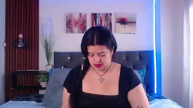 Andrea secret  online show from November 7, 2025, 2:21 pm