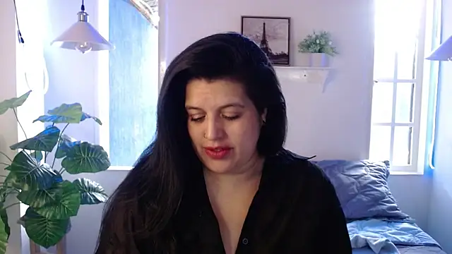 Snapshot of Andrea_secret_ chatting on April 16, 2026, 2:51 pm Andrea secret online show from April 16, 2026, 2:51 pm