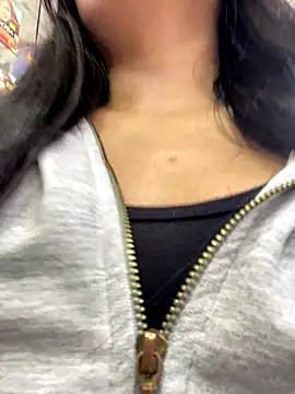 Karla 1-2 online show from October 27, 2025, 8:10 pm