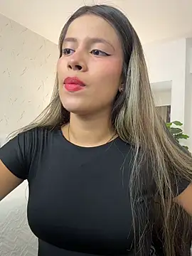 Snapshot of EMILIIA_RICHTER__ chatting on June 12, 2026, 3:37 am EMILIIA RICHTER online show from June 12, 2026, 3:37 am