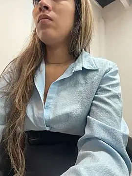 EMILIIA RICHTER   online show from April 12, 2026, 11:35 am