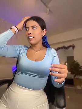 EMILIIA RICHTER   online show from April 7, 2026, 7:48 pm