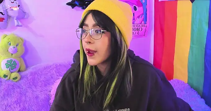 Snapshot of NekoWaifu chatting on October 30, 2025, 12:58 pm NekoWaifu online show from October 30, 2025, 12:58 pm